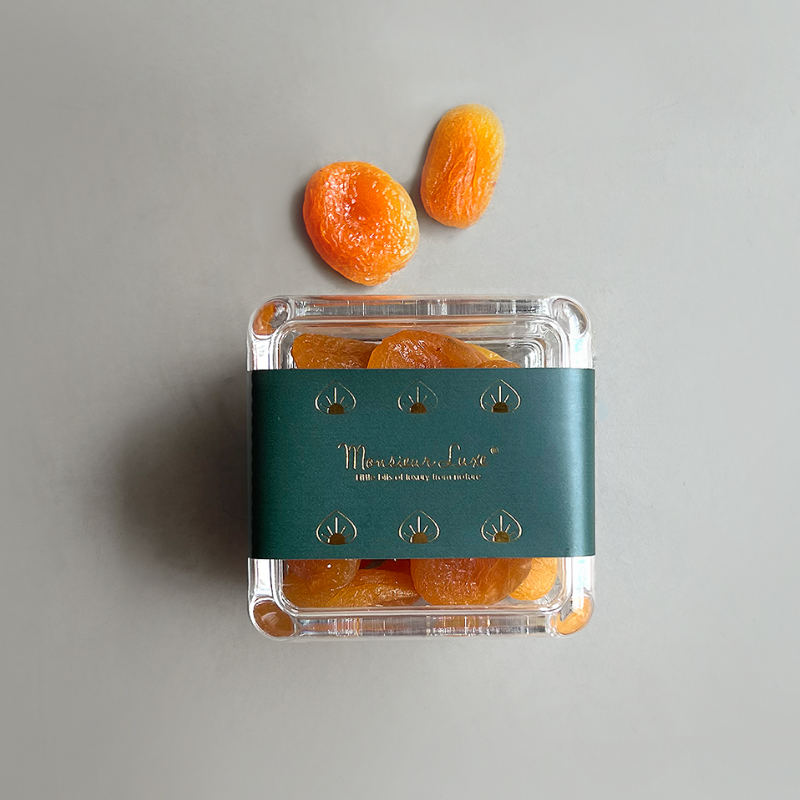 DRIED APRICOTS IN SQUARE BOX (100G) - MONSIEUR LUXE