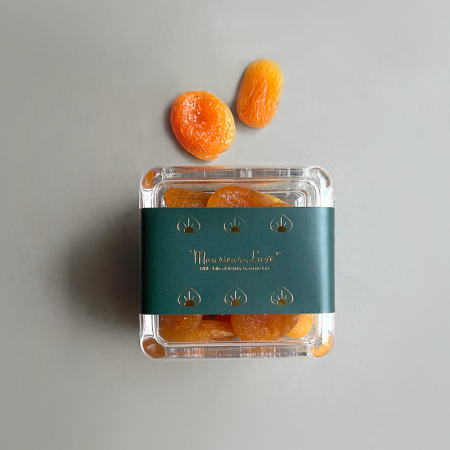 DRIED APRICOTS IN SQUARE BOX (100G) - MONSIEUR LUXE