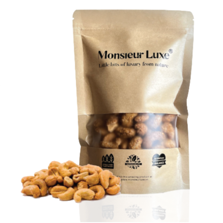 CASHEW WITH CHILI & GARLIC IN BAG (30G) - MONSIEUR LUXE