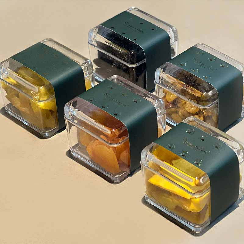 CASHEW ISLAND TRAILMIX IN SQUARE BOX (100G) - MONSIEUR LUXE